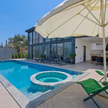 Havuz Jakuzili Luex Villa